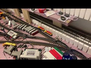 Digitrax BD4N and DS64 in action. Automatic turnout for reverse loop