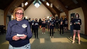 It’s the incredibly talented Cantaré Children's Choir led by the wonderful Catherine Glaser-Climie. We have cherished our time spent sharing the stage and look forward to further collaborations!✨ Thank you for welcoming Jonathan Brandani to Calgary! | Calgary Opera