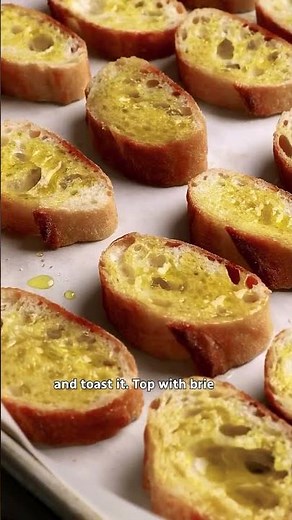 This cranberry chutney and brie crostini is the ultimate festive appetizer