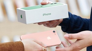 Apple trims estimated payments for iPhone trade-ins | AppleInsider