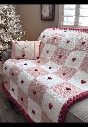 Introducing the Queen of Hearts Chunky Knit Blanket