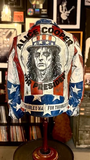 Alice Cooper on Instagram: "Sweet jacket, #SickThing! This Saturday is for you. 📸 @christianbenner"