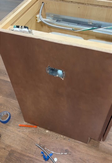 Remodeling Tips from General Contractors and Electricians