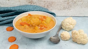 Zöldséges-tejfölös karfiolleves | Mindmegette.hu