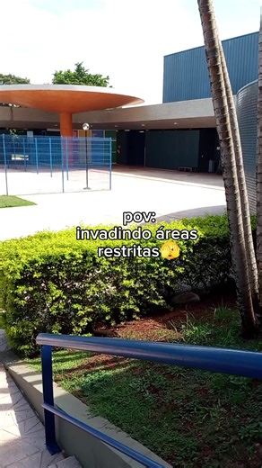 Fui numa área secreta😦😦😦#memes #coragem