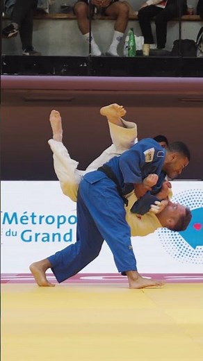 A showcase of skill on the journey to the first final block! 🤩