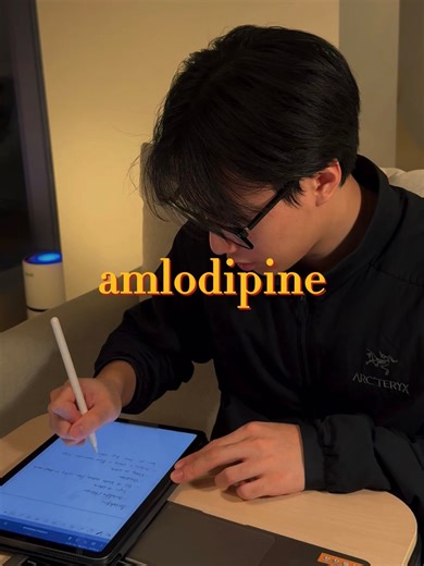 I want to get better at speaking clearly and organizing my thoughts under pressure. So for the next 30 days, I’m explaining meds impromptu — whether it’s a fun fact, a simple way to understand how they work, or something important to watch out for. No scripts. No cuts. One take. Let’s see how much sharper I get :)