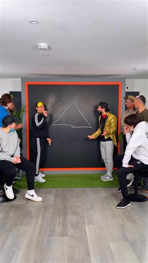 Drawing the perfect triangle blindfolded 📐 #challenge #satisfying #asmr | Boney