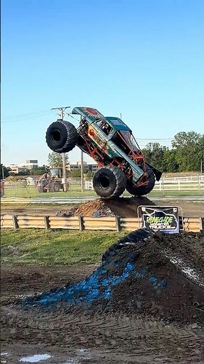 The Haymaker monster truck WHEELIE at Berea monster truck show!