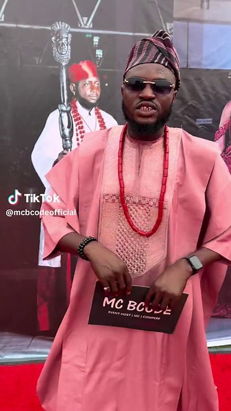 The voice of the party has arrived, Let the celebration begin 🎤 If your MC is this lit, imagine the wedding 🔥 Step aside… premium vibes just entered the venue 🎤💫 #viralvideo #premiumwedding #eventmc #sophisticatedmc #theweddingoracle