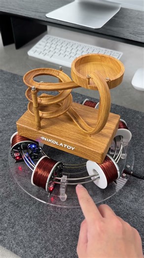 Particle accelerator creates perpetual motion machine