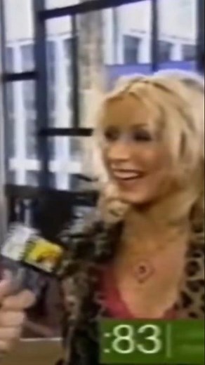 “Christina Aguilera Calls Eminem ‘Cute’ at 1999 VMAs 😲”