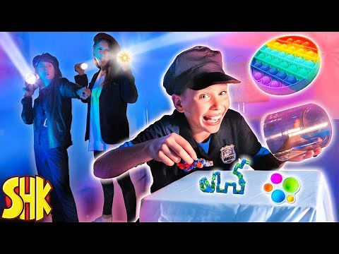 Fidget Burglar Scam! A Fidget Scammer Mystery