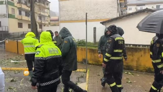 todoves | El muro junto a la guardería de La Esperanza, situado en la calle Herrera Oria, ha colapsado y presenta roturas de gran importancia. Los... | Instagram