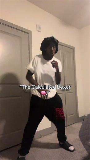 Different types of boxing styles they were all pretty fun to do but that Mexican style really ain’t for me ts hurts my shoulders and it’s not my type of steelow still a great style for pressure fighters 👌🏾❤️‍🔥#boxing🥊 #return #fypシ