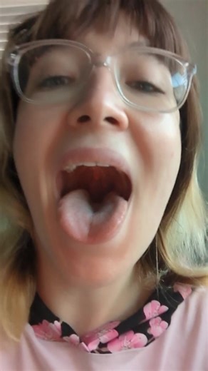 New videos will be releasing soon! I'm trying to catch back up in school. Thanks for loving what I do, it makes me really happy 😁 #mouth #uvula #burpburp #openmouthburp #spicyburps #hotburp