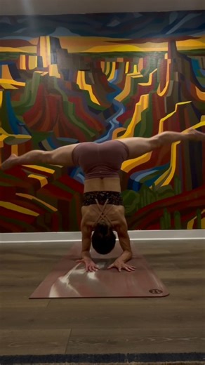 Day 7 of #HandDexterity: #PinchaMayurasana variant Today’s...