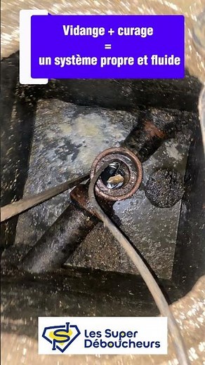 Vidange de bac à graisse : comment éviter les mauvaises odeurs et les bouchons 🚫💧