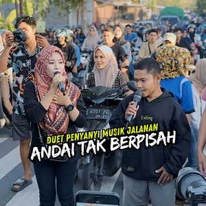 177K views · 2.8K reactions | Ini Baru Keren !! Kolaborasi Dua Penyanyi Musik Jalanan Lombok #LombokMantap | Penggemar Musik Jalanan | Facebook