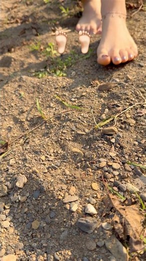 Barefoot Walking on Soft Muddy Soil 🌿💧 | Close-Up Nature ASMR #nature #asmr #barefoot