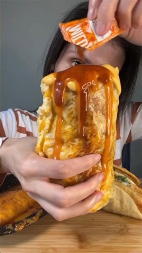 🌮 Taco Bell Steak Fajita Street Chalupas ASMR Mukbang 🤤 | Enchirito & Grilled Cheese Burrito #shorts