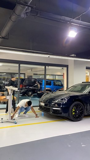 Ouksir Mostafa | consultant auto 🚘 on Instagram: "Calibration camera Front Porsche Panamera By MA 600 ADAS autel."