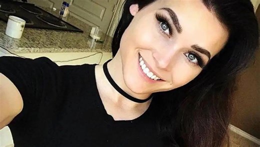 Instagram Influencer And Model Niece Waidhofer Dead By Suicide At Just 31-Years-Old - Daily Soap Dish