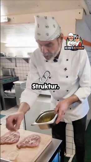 THE SECRET! This is how you season a breaded pork cutlet perfectly! Step by step with a professio...