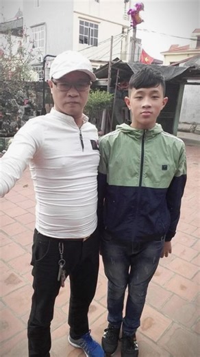 Bố Tuyển Dâu Mùa Tết: Truyền Thống Gia Đình