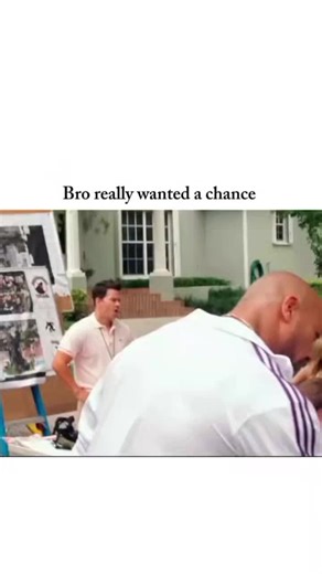 The Filmy Circus 🍿 on Instagram: "Pain & Gain 🎬 Storyline 🎬 Pain & Gain is a dark crime comedy based on a true story about a group of Miami bodybuilders who believe the American Dream can be achieved through muscle, motivation… and crime. Obsessed with money and success, they kidnap and extort a wealthy businessman, but their plan spirals into stupidity, violence, and chaos. The film mixes absurd humor with shocking reality, showing how delusion and greed lead to disaster. Cast 🎭 Mark Wahlbe