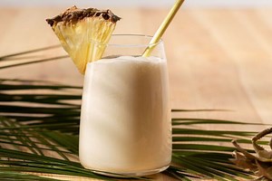 Cómo hacer piña colada con vodka, lleva crema de coco y jugo de piña y está lista en 5 minutos