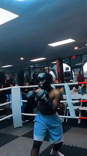 Teenage boys boxing match. USA VS RUSSIA #fighthighlights #boxingfight