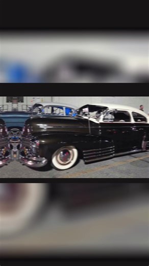 Firme 1946 Chevrolet Fleetline Aerosedan. #lowriderfamilia #lowridercultura #lowrider #lowriderlifestyle #lowrideraddicts #lowriderlife #bomb #bomba #bombita #cruiser #chevygang #carsoftiktok #1946 #firme #classic #oldie #oldskool #lowlow #lowandslow #westcoast #califas #fyp