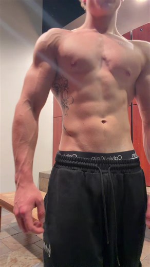 Cool bro back thing br yeah bro #sorenlifts #physique