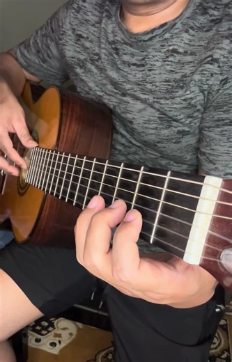 Beginners Alternative finger exercises on C major scale.