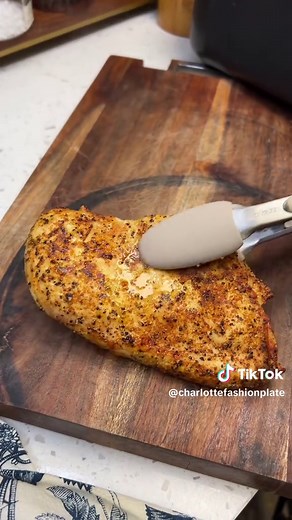 Juicy Air Fryer Chicken Breasts: Easy Recipe