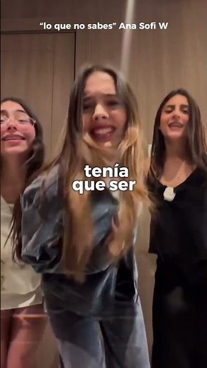 Me regañaron pero despues la cantaron conmigo Jajajaja las quieroo @grwm._isaaa @ricardagarcialo 💜