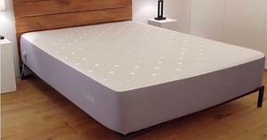 Luna smart mattress cover takes Internet of Things to bed