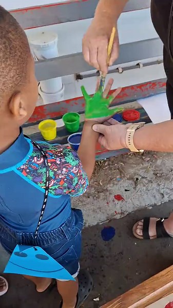 Exploring Shapes and Colors with Grade R Learners