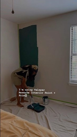 Paint your room the BOLD color #Ad! @ValsparPaint’s Peacock House 5010-4 #Valspar #ValsparPaint