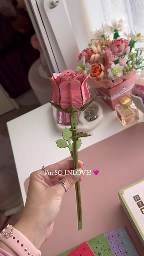 Discover the Beauty of Wooden Flowers - Craft Amazing DIY Bouquets