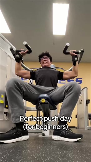2 sets to failure for each exercise,🫡 train hard and stay consistent. #pushday #pushdayworkout