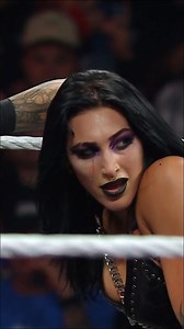 #RheaRipley knows EXACTLY what she’s doing 😈🔥 #WWERaw | WWE