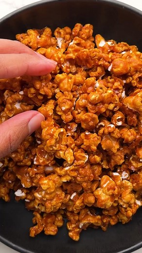 Homemade Salted Caramel Popcorn Recipe