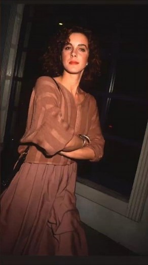 Elizabeth Perkins short career story