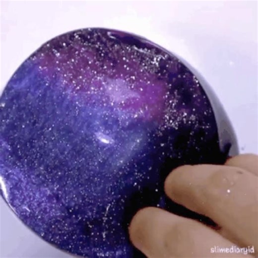 Creating an Aesthetic Moodboard with Galaxy Wolf Theme