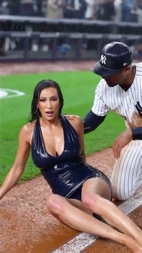 MLB reporter gets smoked with a baseball on the sidelines interviewing a player in wet weather #mlb