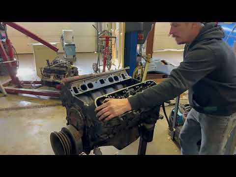 Diagnosing a 454 BBC for a backfire through the carburetor under load