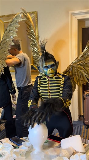 Noël Jacoboni | Just monkey-ing around with one of our flying monkeys last night @chloemargott for a @wickedmovie themed Halloween party! Key Makeup... | Instagram