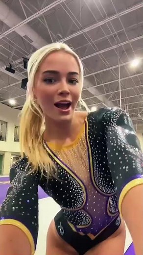 Livvy Dunne Showing Off Those Gymnast Curves 😍🔥